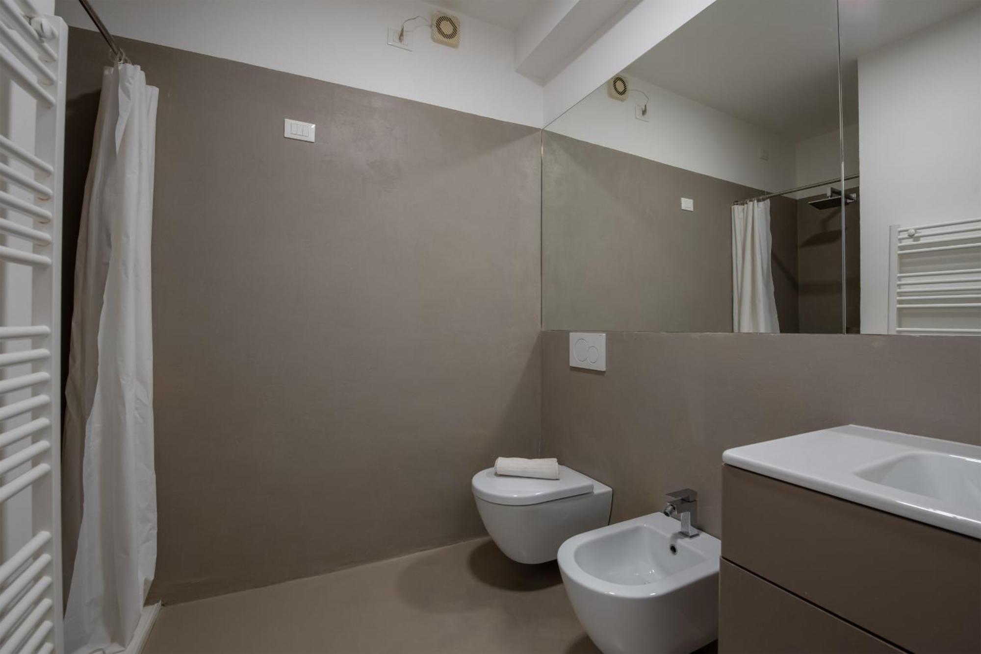 Residence Orti Apartments By Wonderful Italy Salò Екстериор снимка